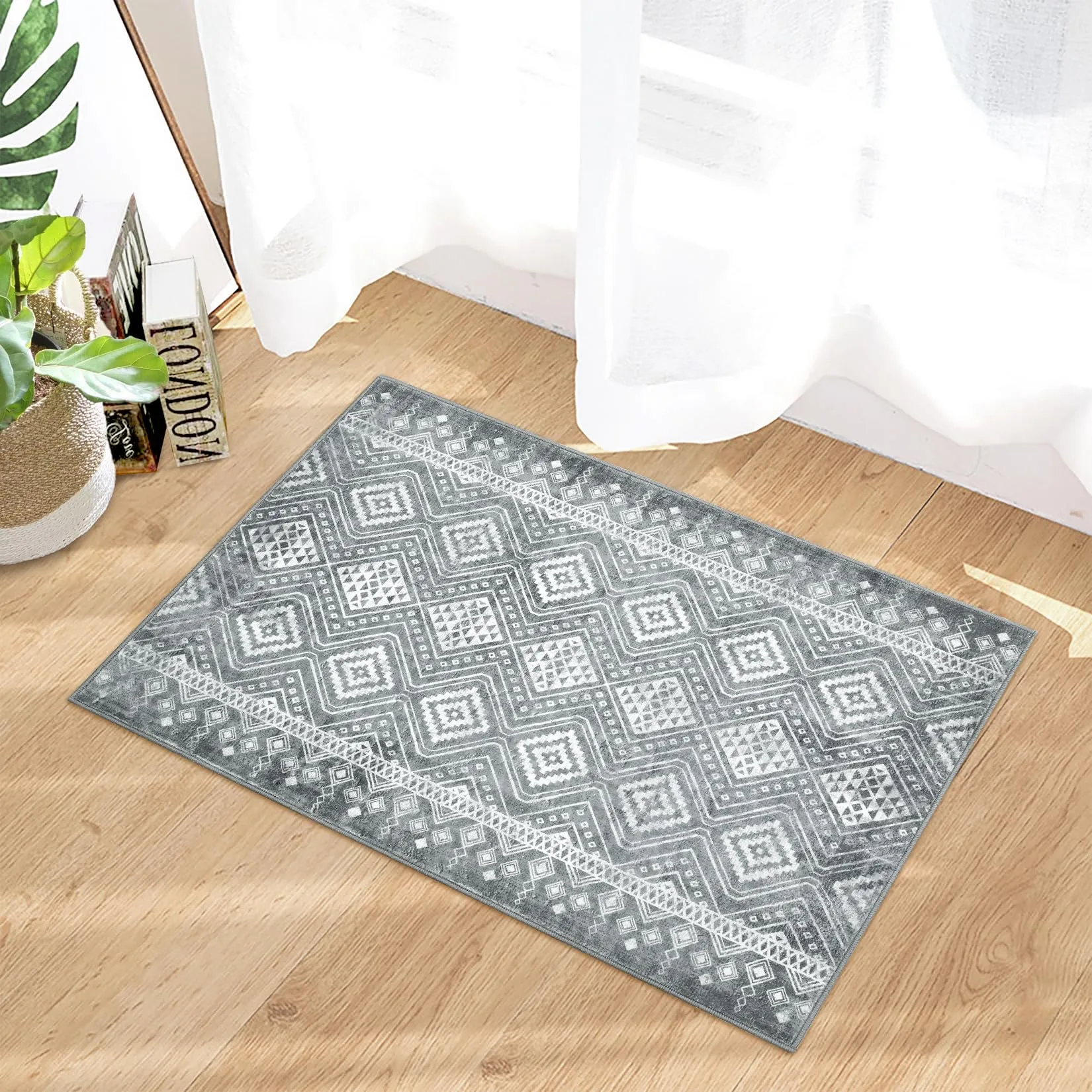 GARVEE Area Rug 2x3 Entry Rug Modern Diamond Distressed Small Entryway Rug Washable Rugs Door Mat Bohemian Non Slip Washable Low-Pile Floor Carpet for Indoor Front Entrance Kitchen Bathroom Grey 2'x3'