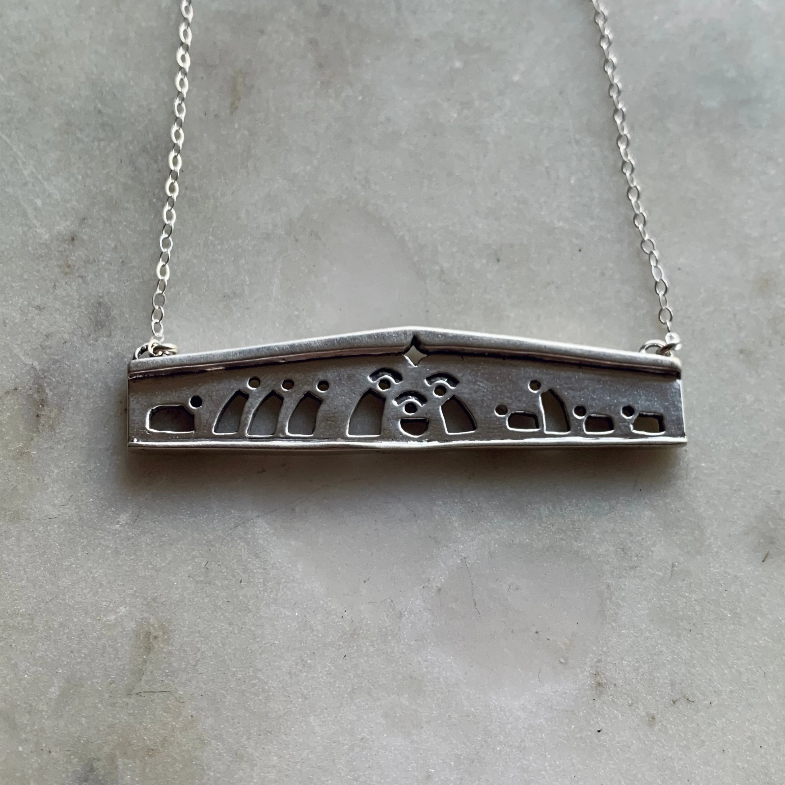 NATIVITY BAR NECKLACE