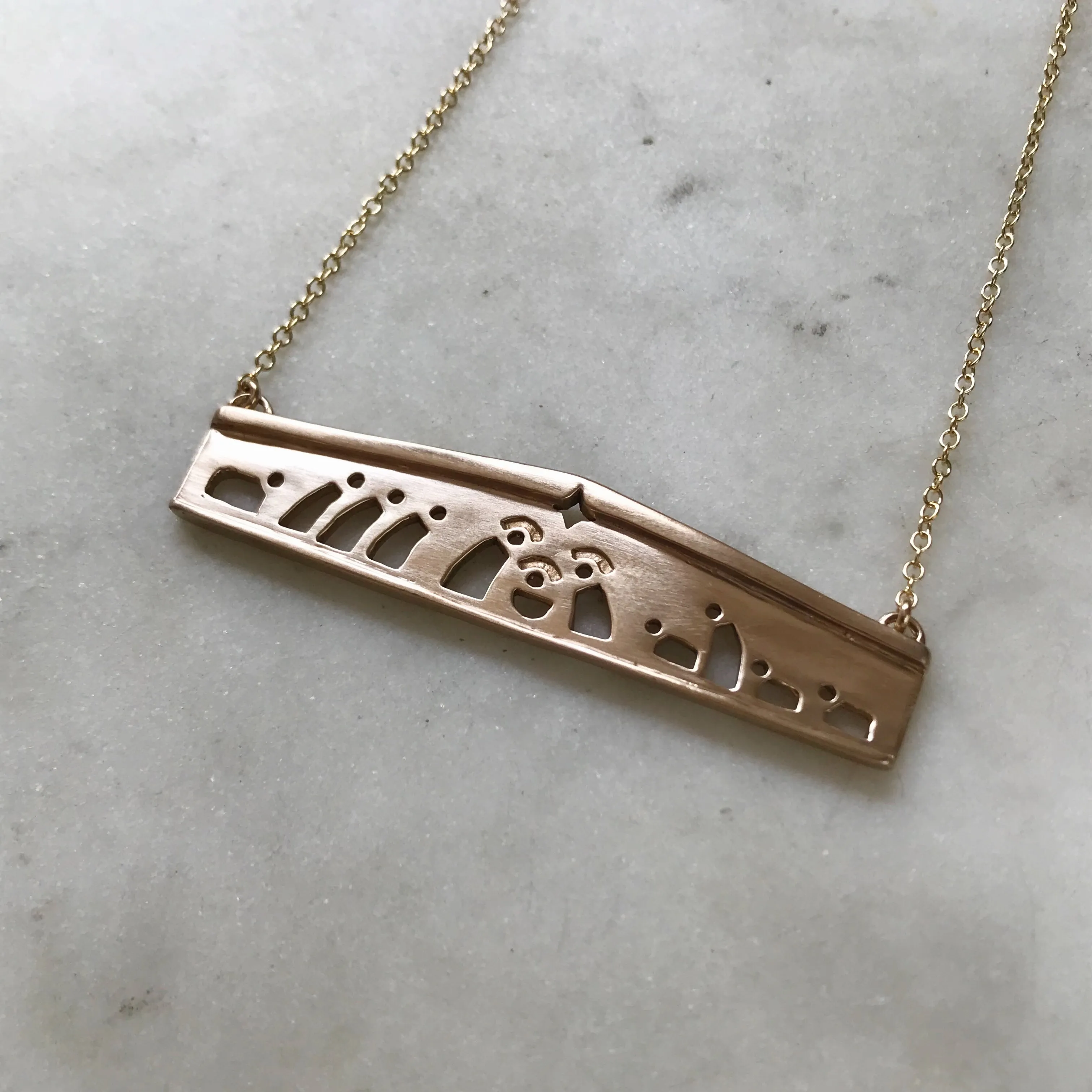 NATIVITY BAR NECKLACE